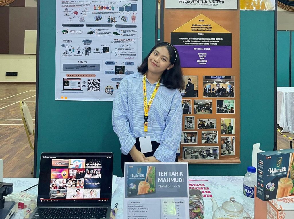 MIIEX’24: A team member at the Teh Tarik Mahmudi display